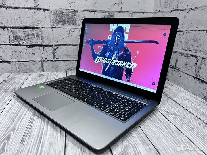 Быстрый ноутбук Asus 2 видеокарты