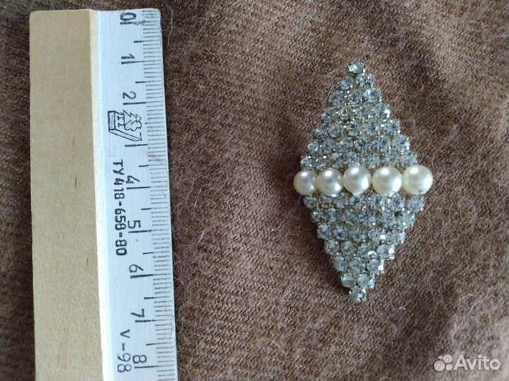 Брошь винтажная. Чехия