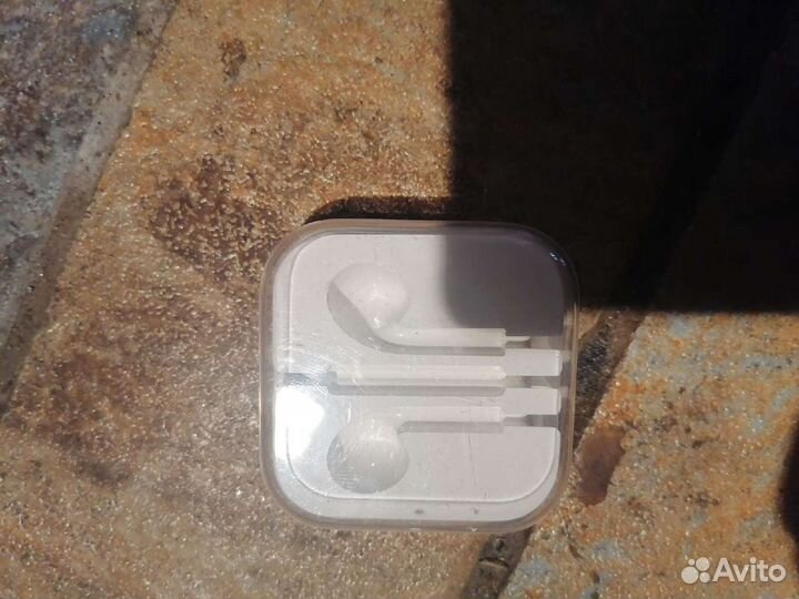 Коробка под наушники