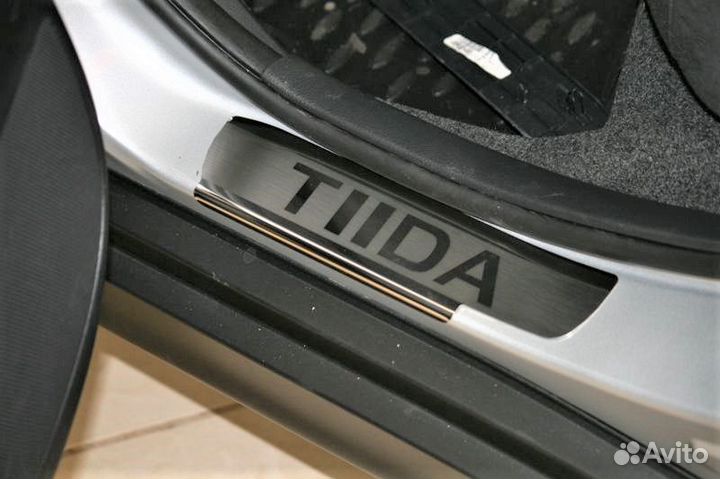 Накладки на внутр. пороги Nissan Tiida C11