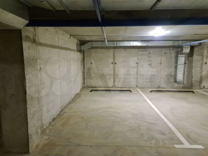 Машиноместо, 13 м²