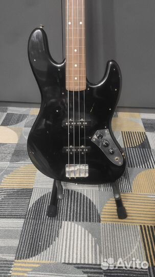 Бас гитара безлад fender squier jazz bass