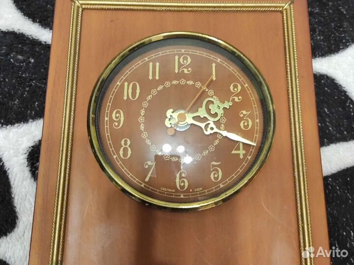 Часы настенные СССР янтарь кварц