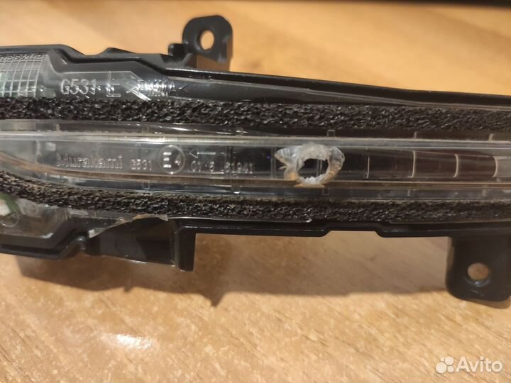 Повторитель поворота Nissan Note E12 оригинал