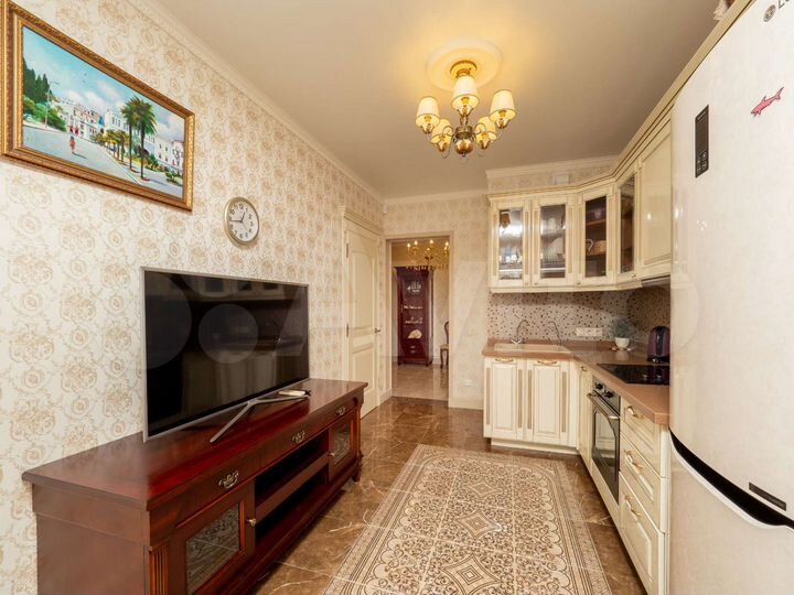 2-к. квартира, 95 м², 9/15 эт.