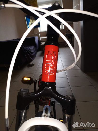 Велосипед подростковый Велосипед Scott Voltage Jr