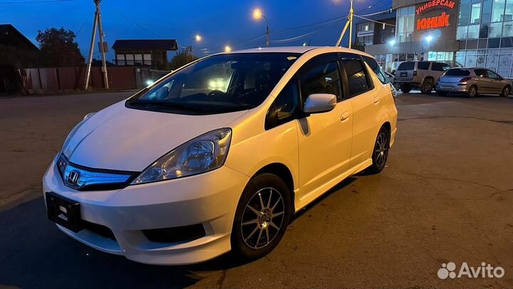 Honda Fit Shuttle 1.3 CVT, 2012, 110 000 км