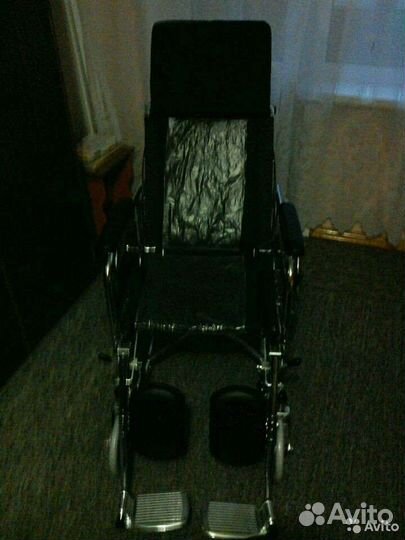 Продаю новую инвалидную коляску с ручным приводом