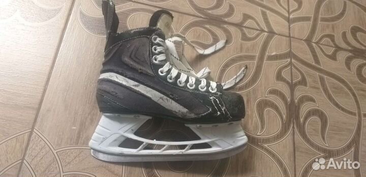 Коньки хоккейные 35 размер