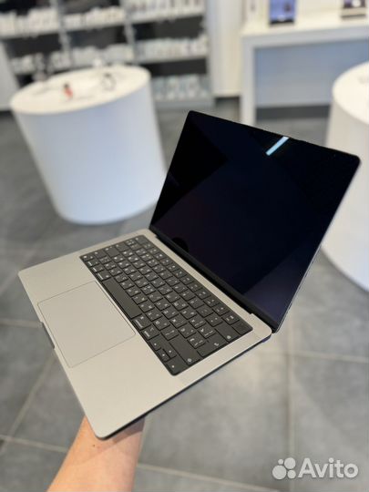 Macbook pro 14 m1 pro 16/512gb
