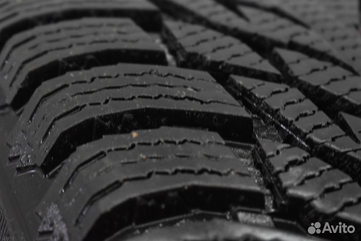 Nokian Tyres Hakkapeliitta R3 SUV 235/60 R18 107R