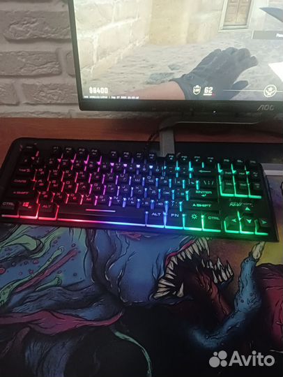 Игровая клавиатура и мышь