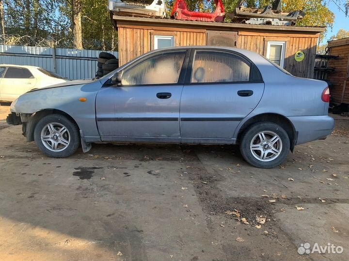 В разборе ZAZ Chance