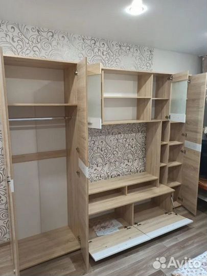 Стенка в гостиную Белла в наличии