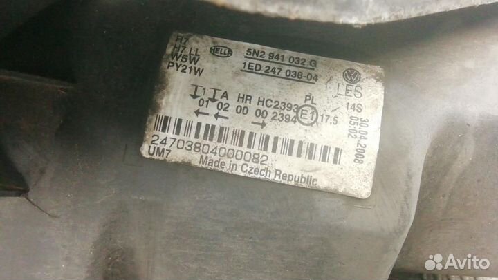 Фара правая Volkswagen Tiguan