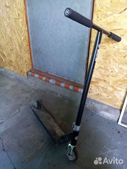 Трюковой самокат