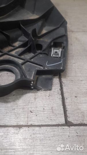 Кронштейн крыла передний правый Bmw X5 F15 С 2013