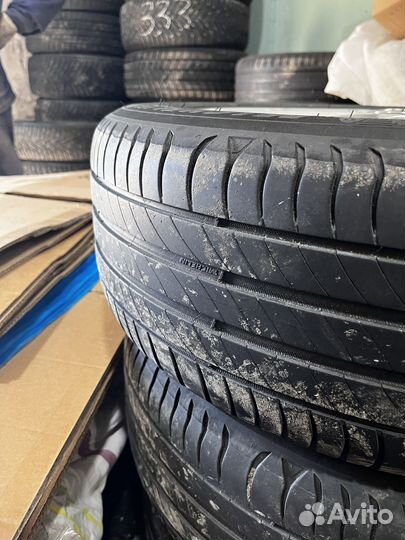 Michelin Primacy 4 215/55 R17