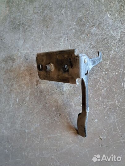 Замок капота Chevrolet Lacetti