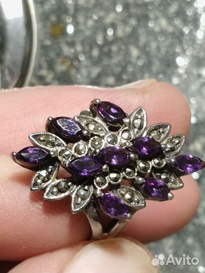 Серебряное кольцо женское