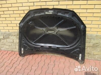 Капот Volkswagen Passat B7 2011
