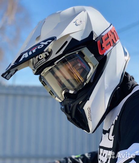 Шлем кроссовый Airoh Twist 2.0 Белый