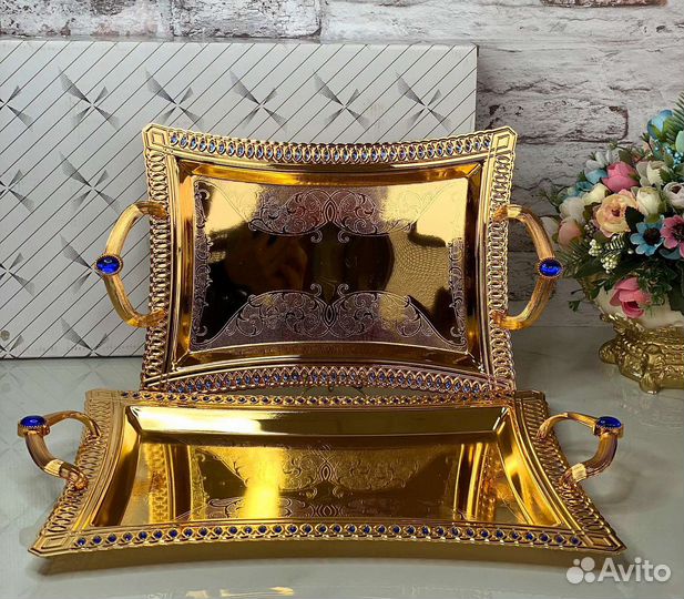 Два декоративных подноса