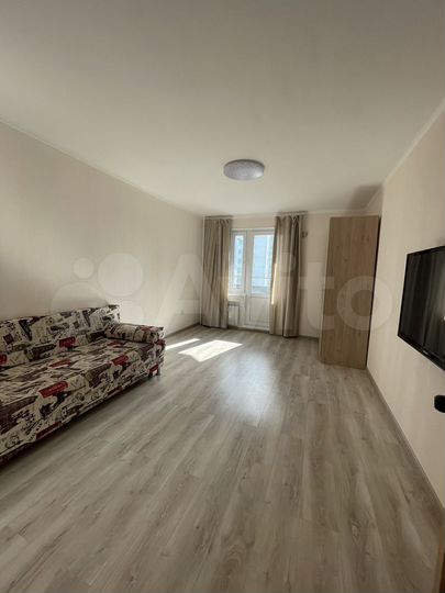 1-к. квартира, 36 м², 8/10 эт.