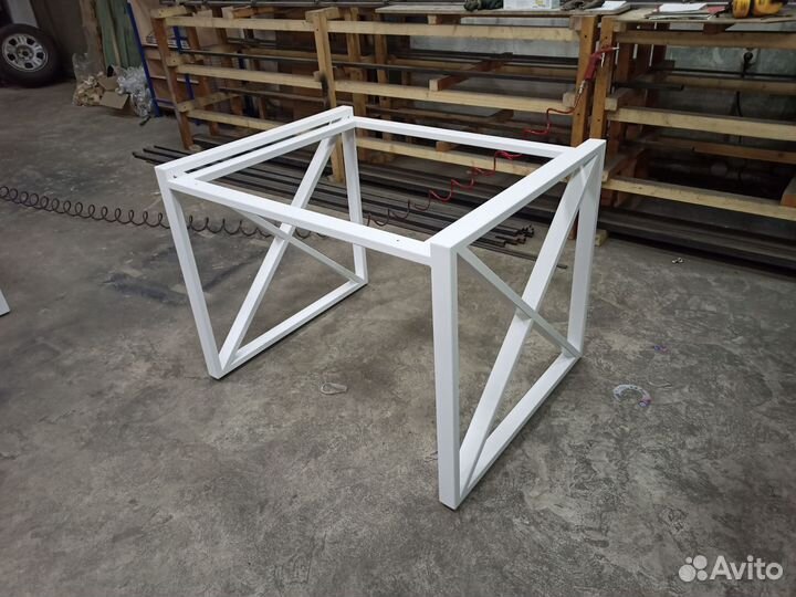 Металлические конструкции для лофт мебели