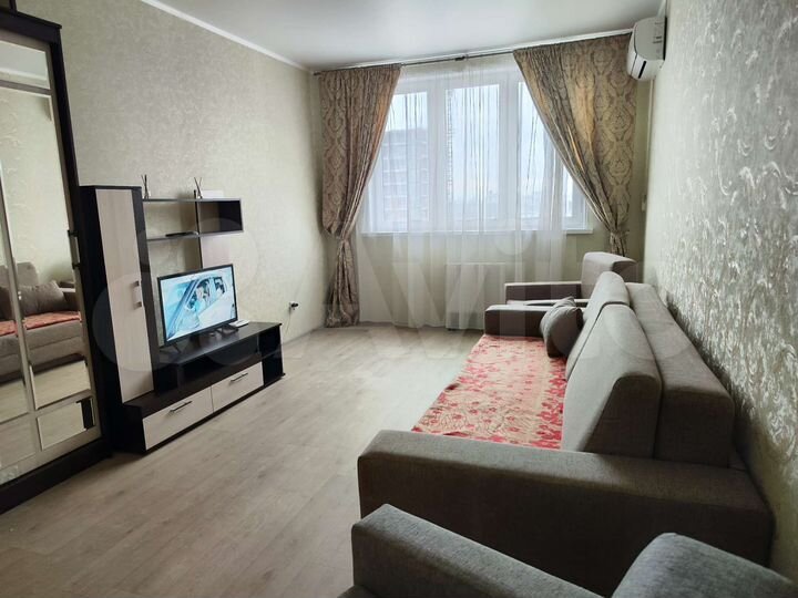 2-к. квартира, 55 м², 9/17 эт.