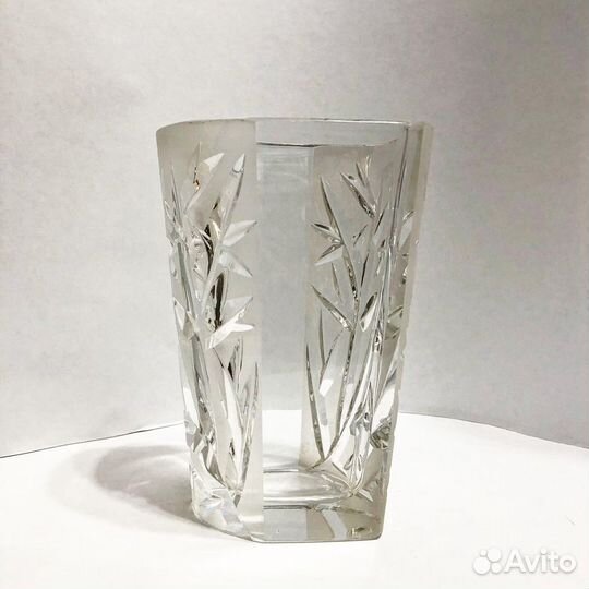 Ваза Иней. лзхс. Смирнова