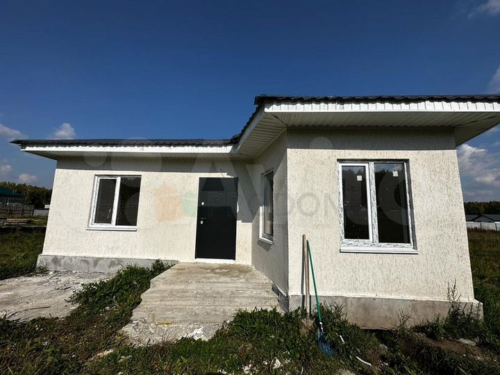 Коттедж 95 м² на участке 6 сот.