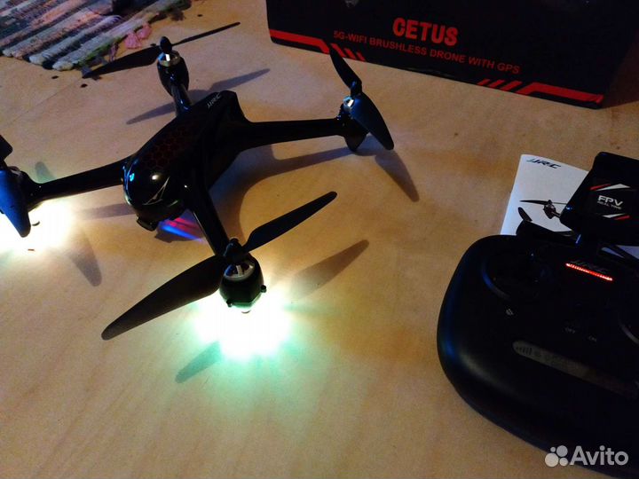 Квадрокоптер с камерой