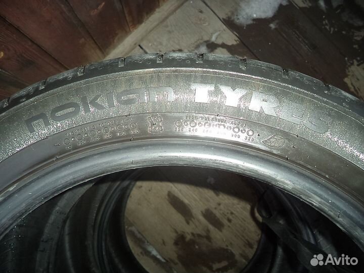 Nokian Tyres Hakka Black 2 235/45 R17 97B