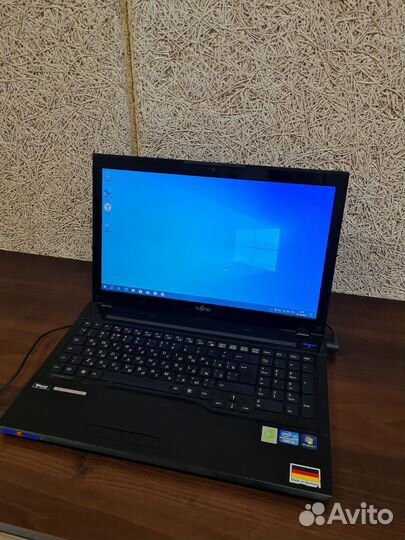 Мощный Ноутбук Fujitsu Производство Германия