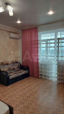 1-к. квартира, 40 м², 8/10 эт.