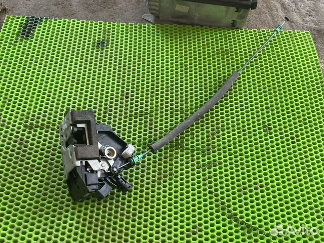 Jaguar x type задний левый замок двери