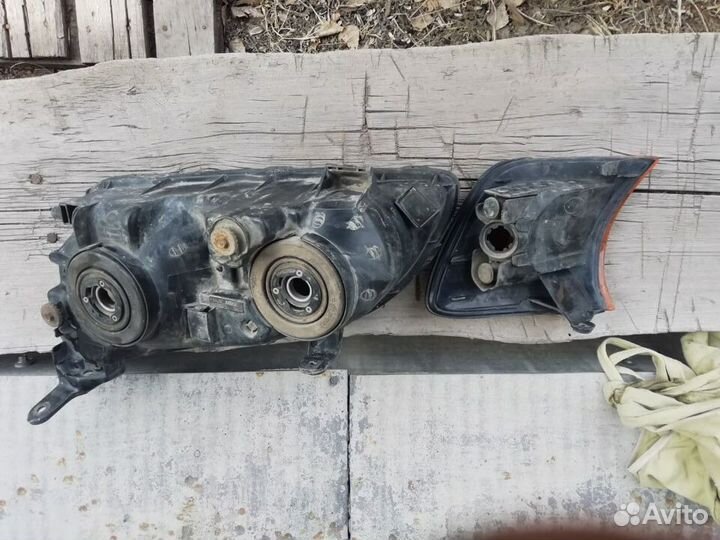 Фара оригинал