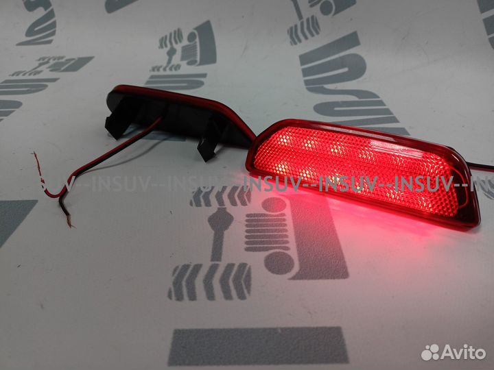 LED катафоты в задний бампер Нива Тревел