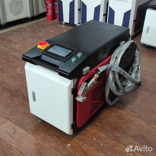 Мобильная лазерная чистка и сварка 1000 1500,2000