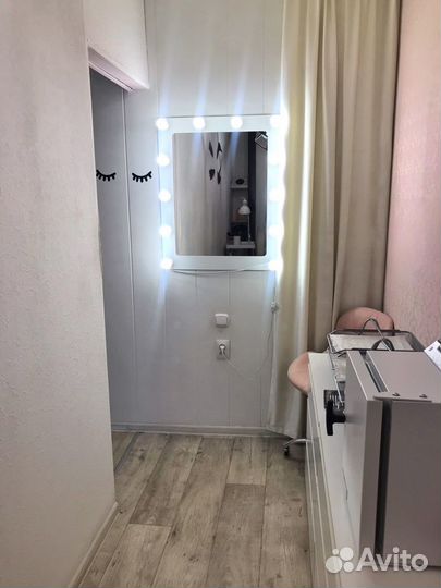 Аренда маникюрного стола