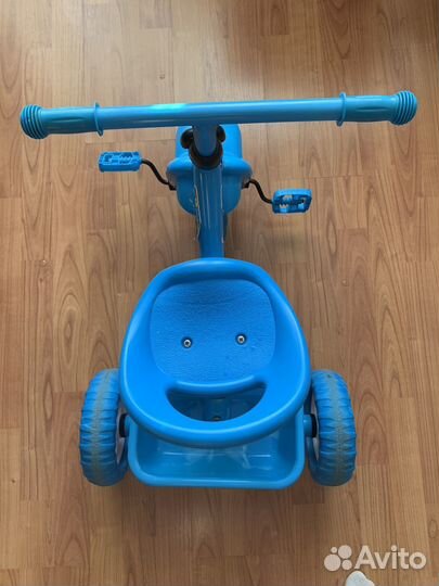 Трехколесный велосипед