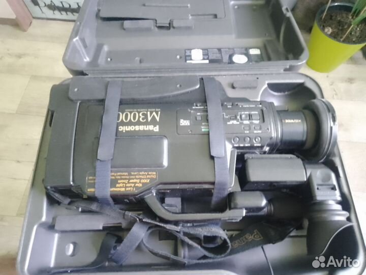 Видеокамера Panasonic M3000