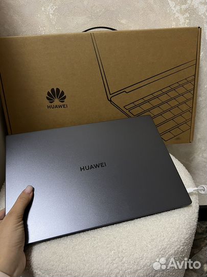 Ноутбук Huawei matebook d 14