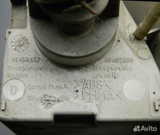 Поворотник правый Fiat Punto 176