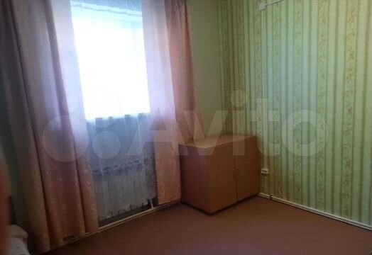 2-к. квартира, 40 м², 1/3 эт.