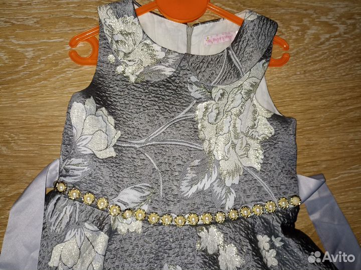 Платье для девочки новое