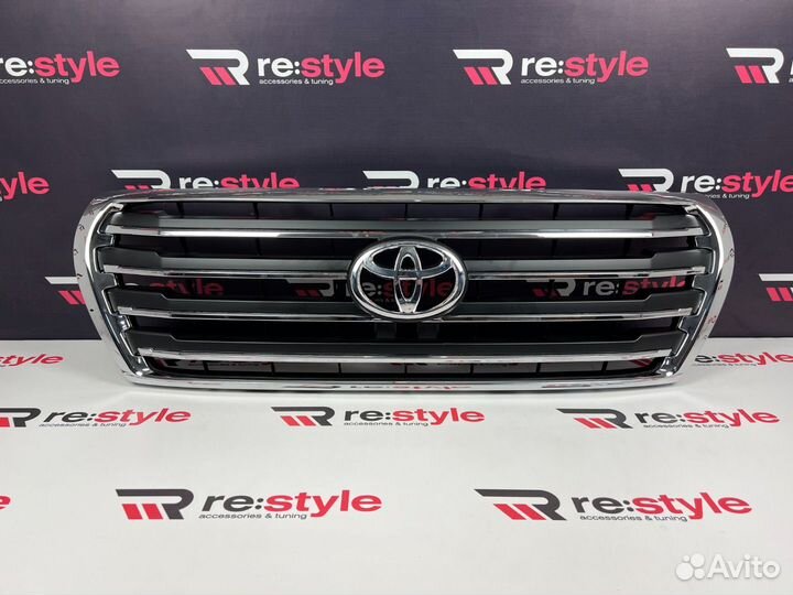 Решетка радиатора Toyota Land Cruiser 200 2м T2306