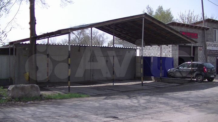Гараж, > 30 м²
