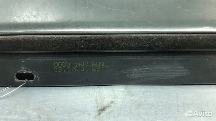 Накладка стекла переднего левого Audi A4 B6